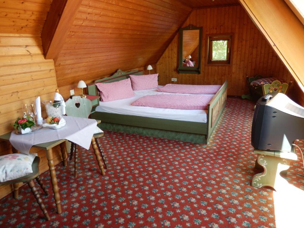 Gasthof Loewen, هيترشيم الغرفة الصورة